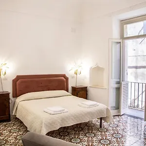 https://honor-de-balzac.hotelsalgherosardinia.com